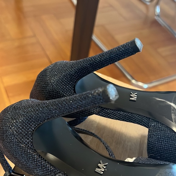 Michael by Michael Kors Sandals. Cobalt blue. 4” heel - Picture 6 of 6